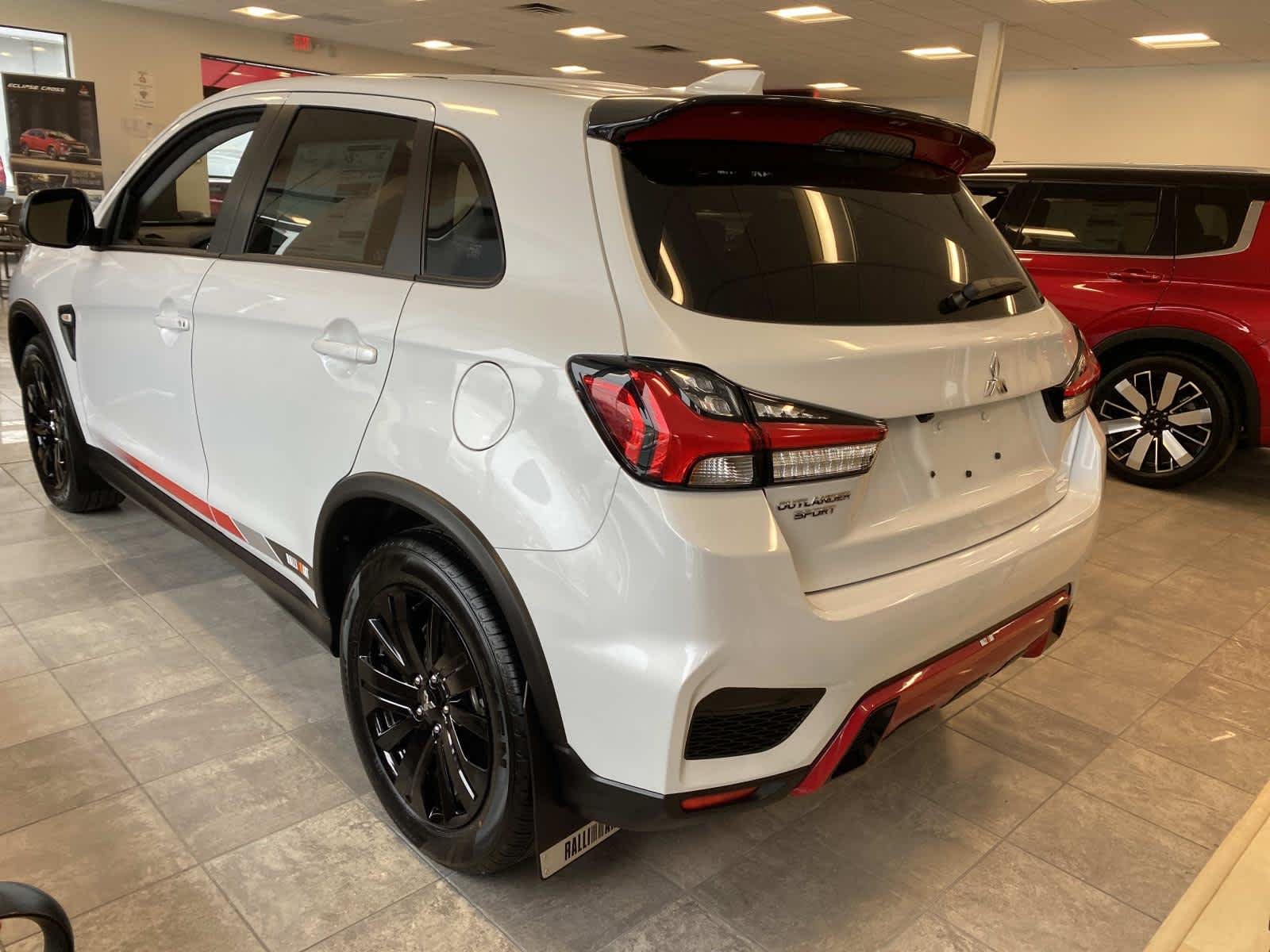 Used 2024 White Diamond Mitsubishi Ralliart image 6