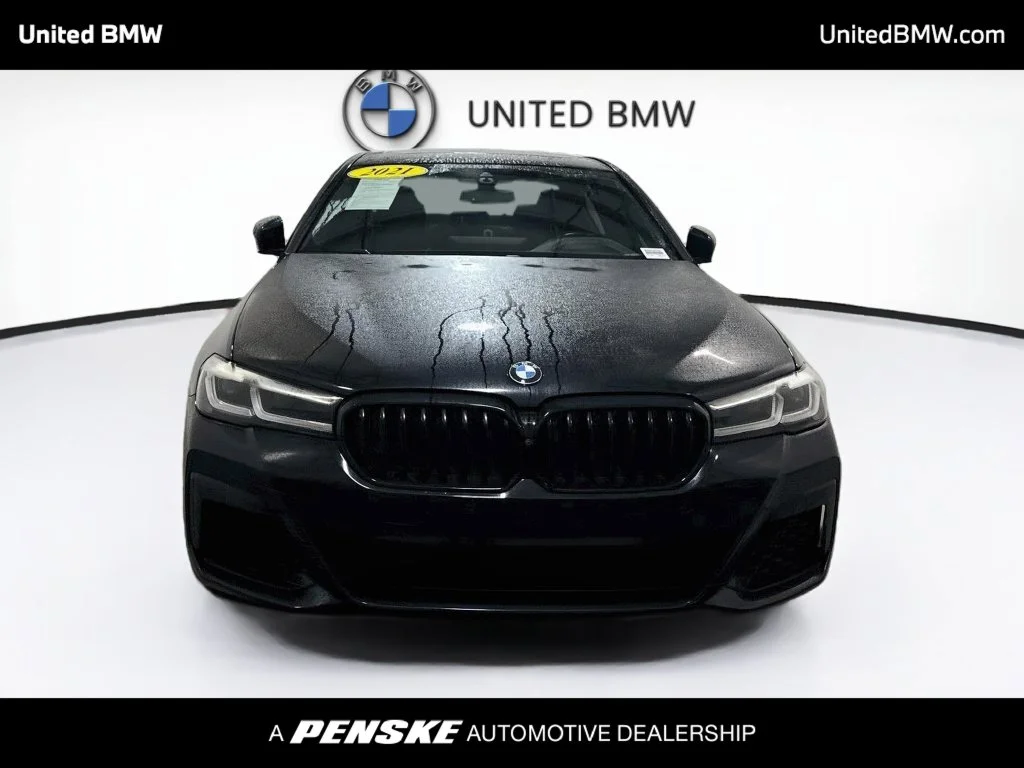Used 2021 Black Sapphire Metallic BMW 540i image 2