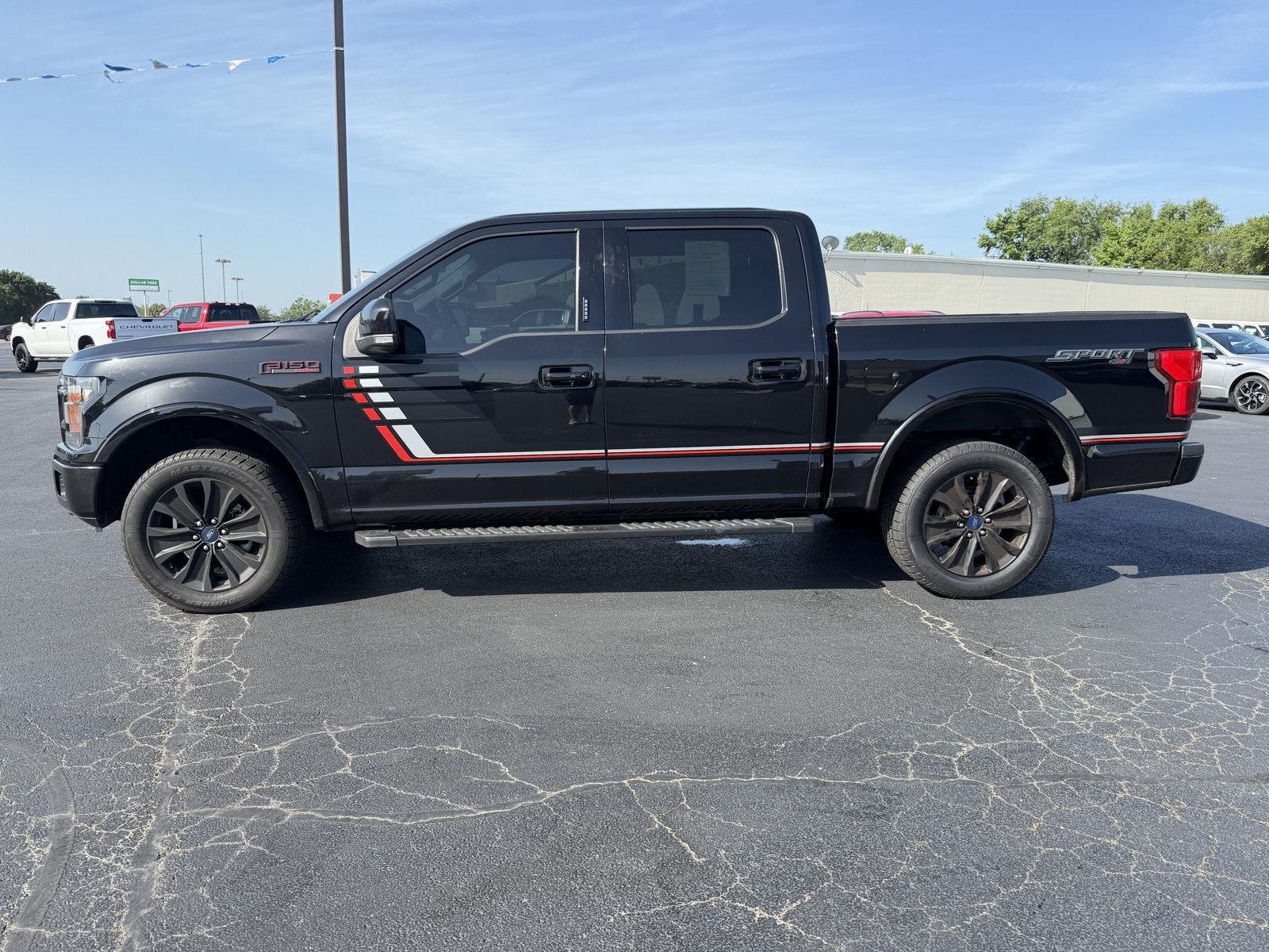 Used 2020 Agate Black Metallic Ford LARIAT image 8