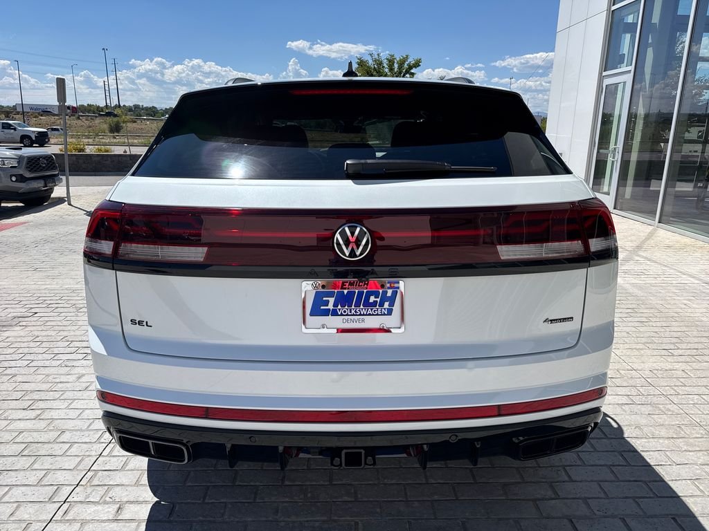 New 2026 Opal White Pearl Volkswagen SEL R-Line Black image 4