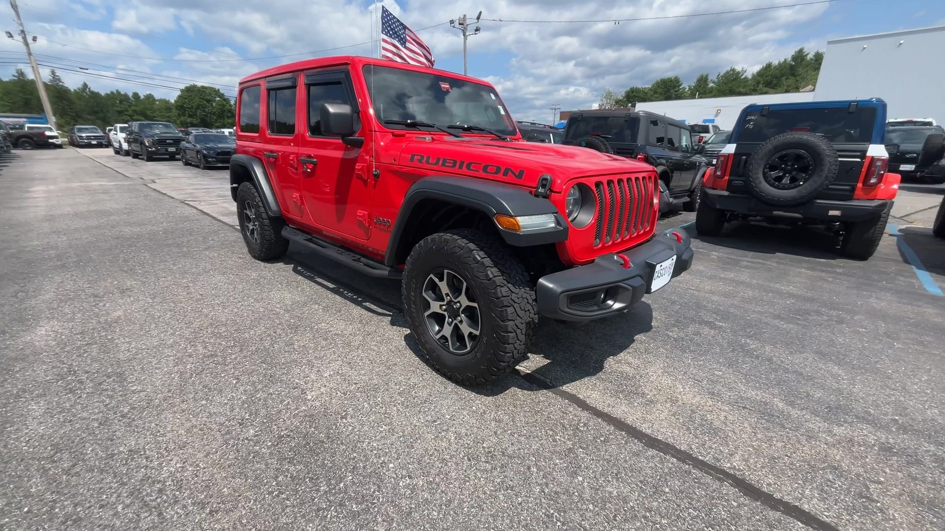Certified Used 2021 Red Jeep Unlimited Rubicon image 13