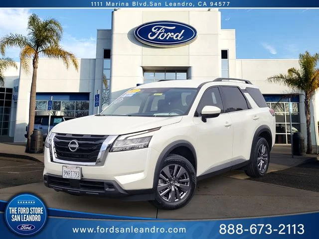 2022 Nissan Pathfinder SV 2WD's photo