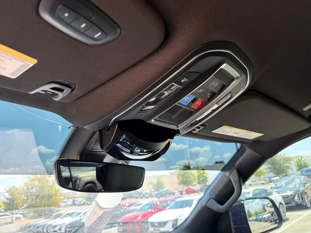 Used 2022 Black Jeep Series III image 30