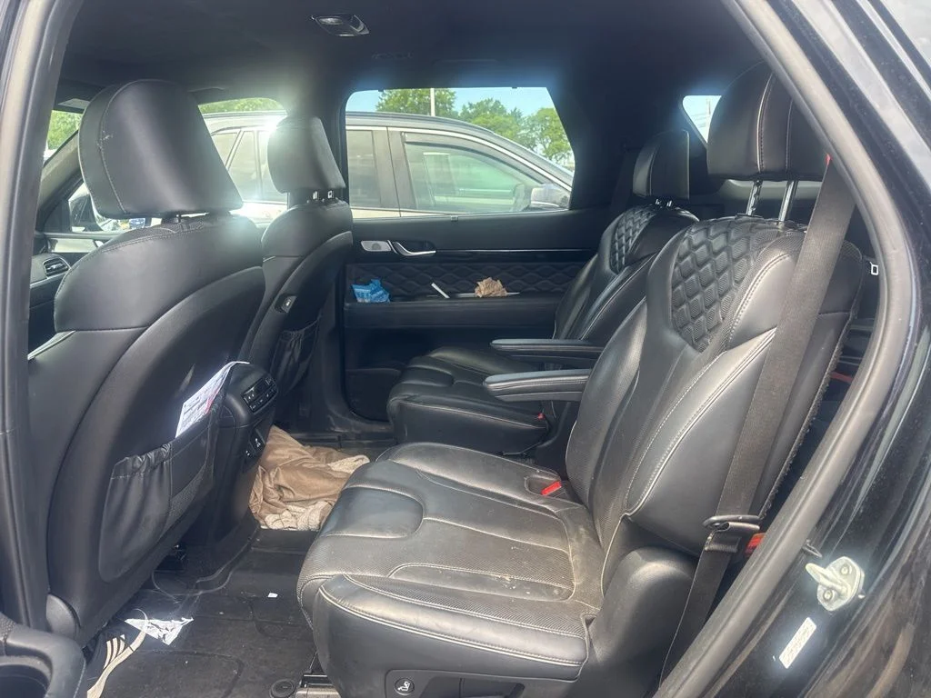 Used 2021 Black Hyundai Calligraphy image 4