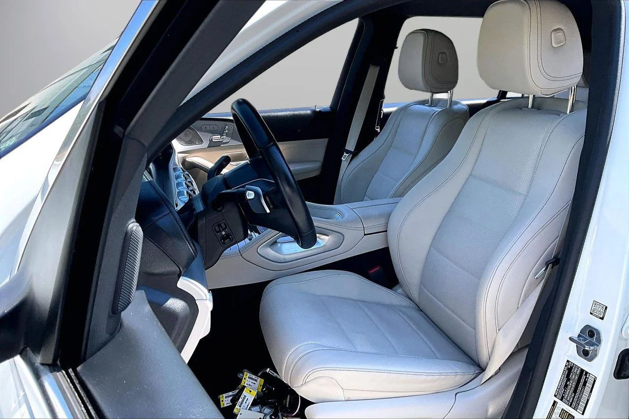 Used 2025 White Mercedes-Benz GLS 450 image 22