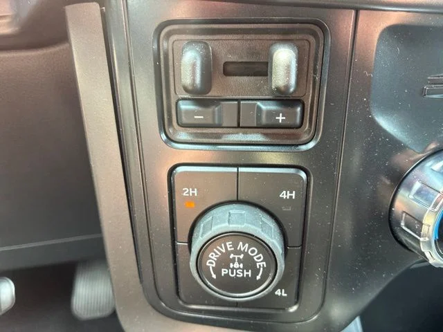 New 2026 Oxford White Ford Tremor® image 43