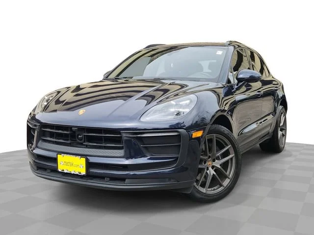 2022 Porsche Macan Base