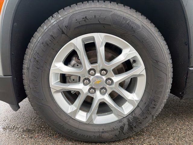 Used 2023 Sterling Gray Metallic Chevrolet 1FL image 9