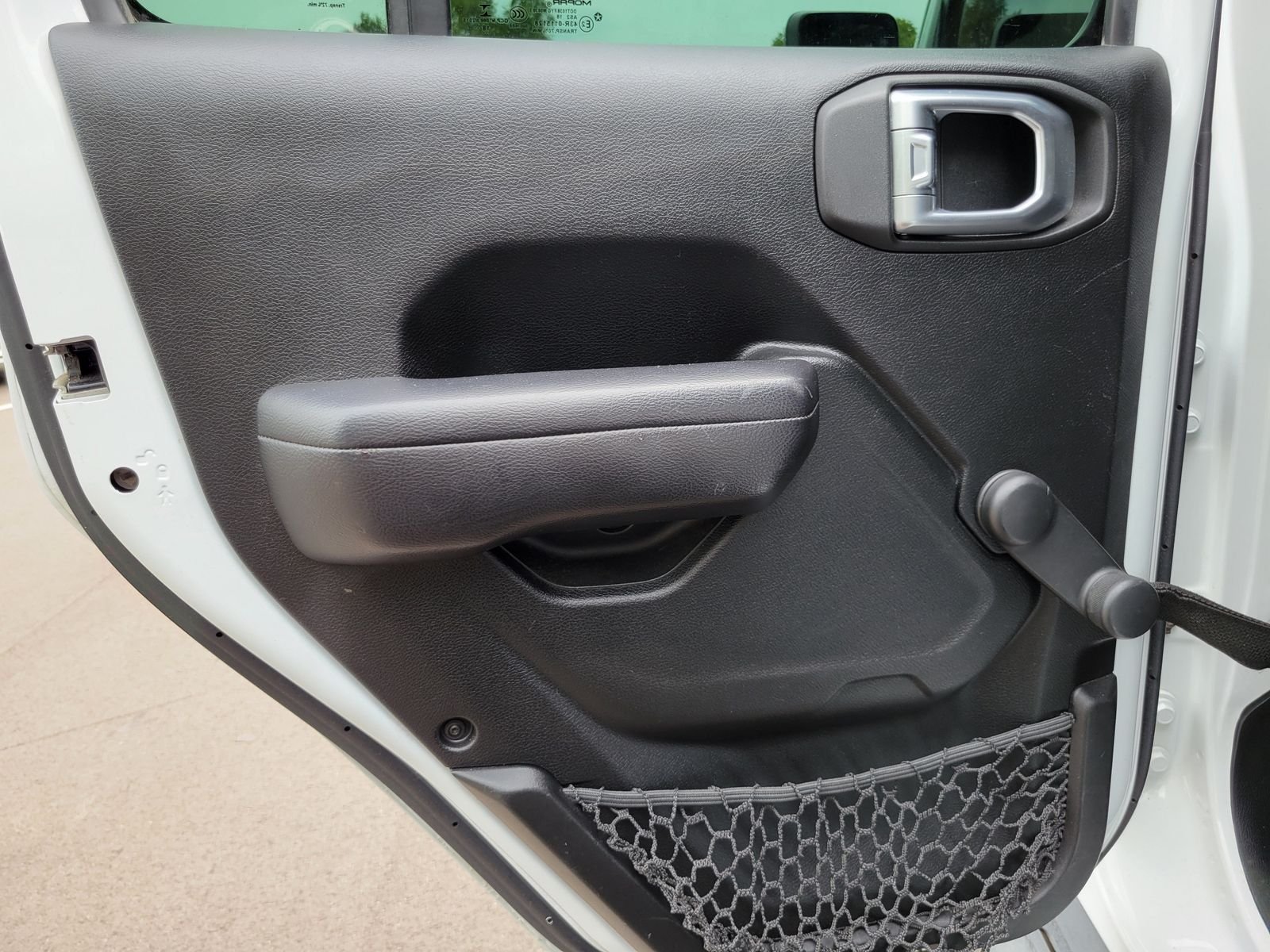 Used 2019 White Jeep Unlimited Sport image 24