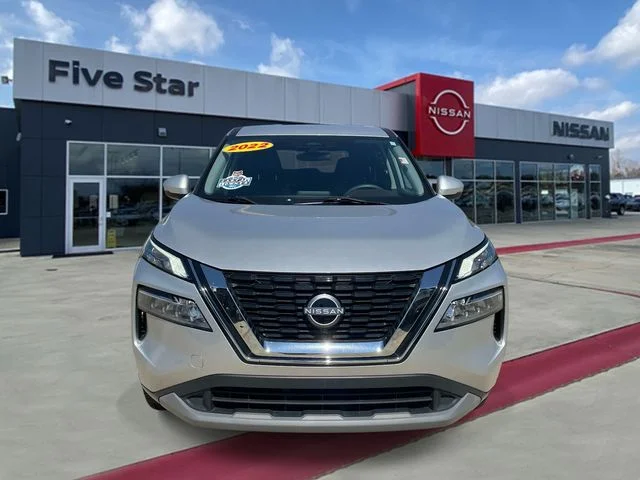 Used 2022 Silver Nissan SV image 2
