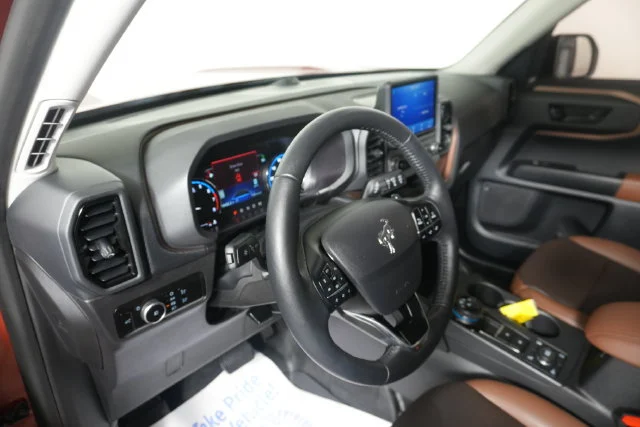 Used 2023 Hot Pepper Red Tinted Clearcoat Ford Badlands image 23