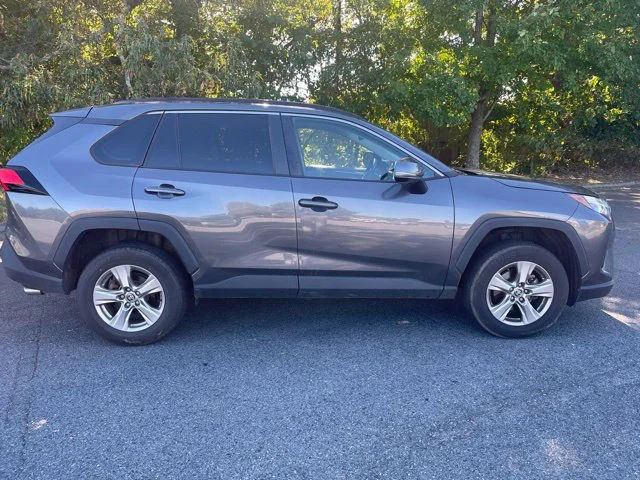 Used 2023  Toyota XLE image 6