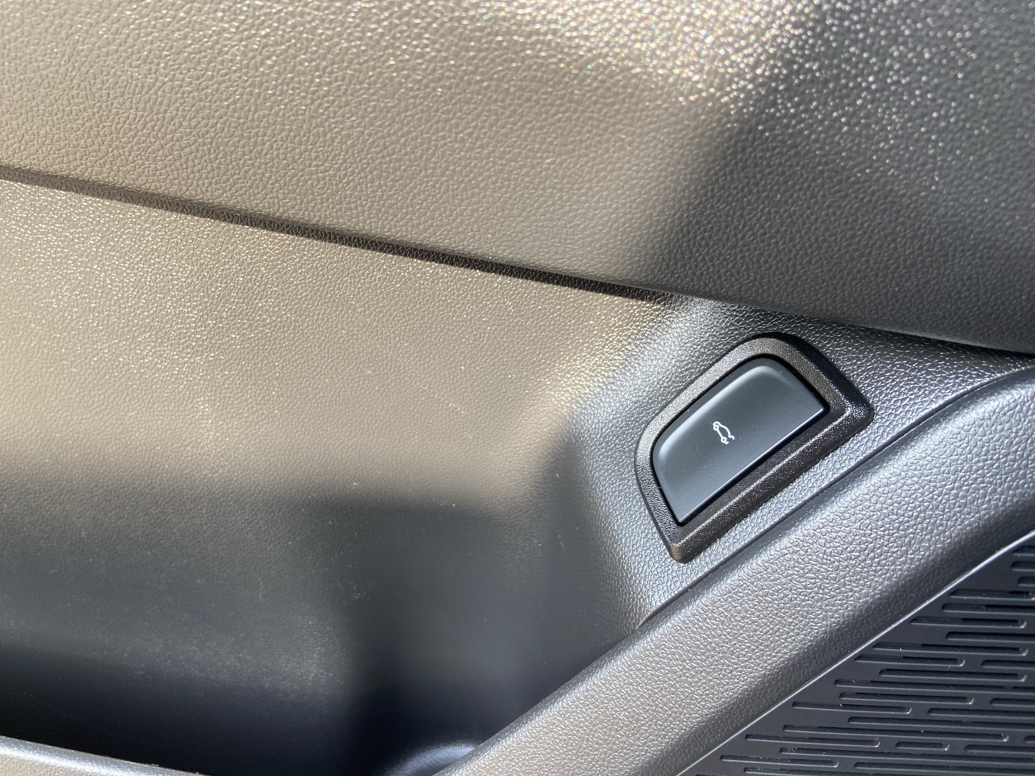 Used 2025 Lakeshore Blue Metallic Chevrolet AWD LT image 49