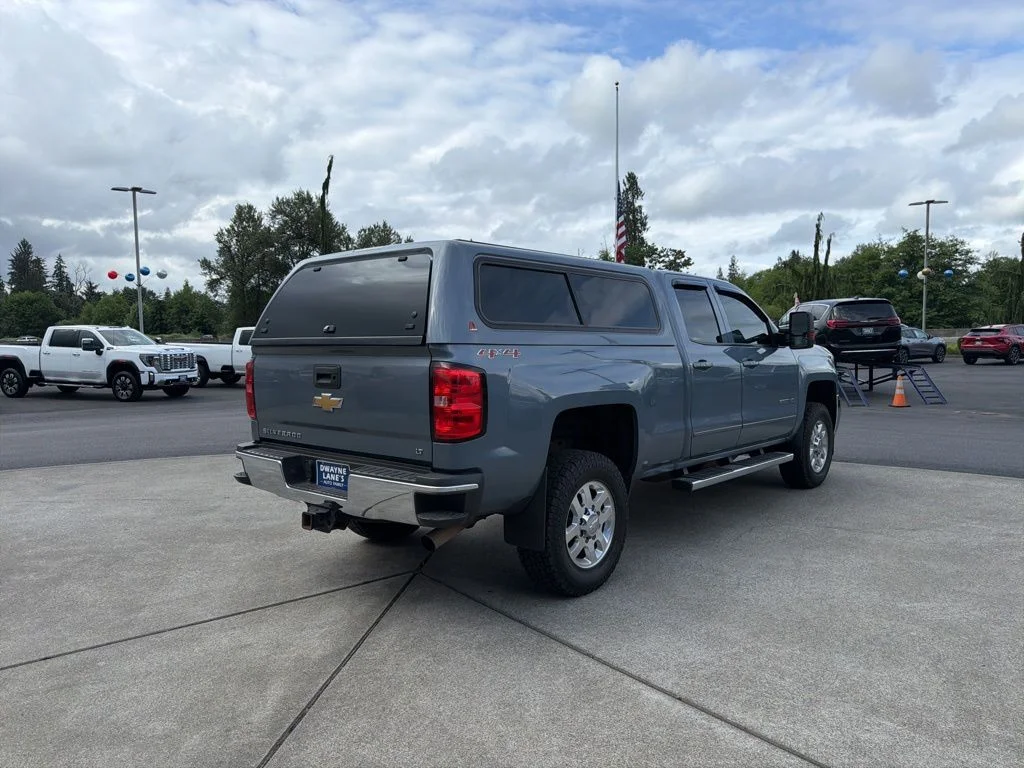 Used 2015 Gray Chevrolet LT image 5