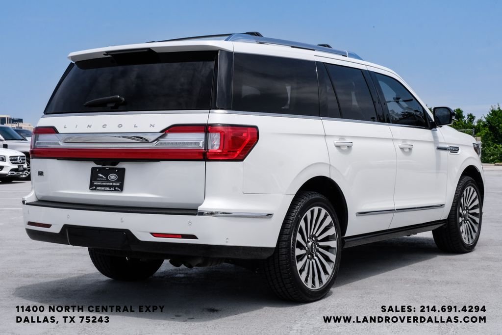 Used 2021 White Lincoln Reserve image 6