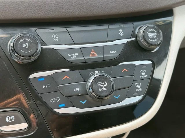 Used 2017 Gray Chrysler Touring image 25