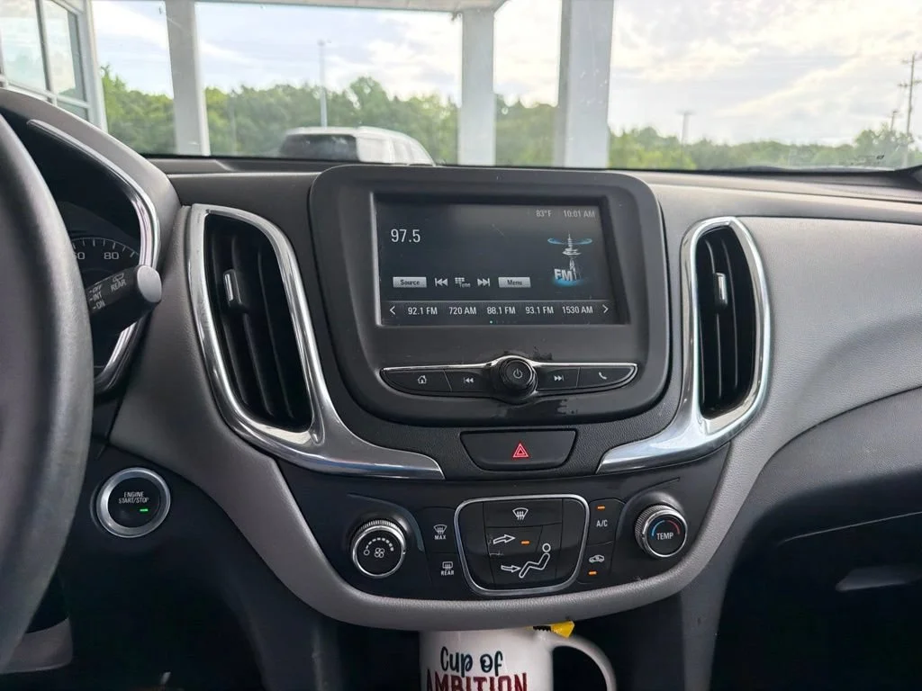 Used 2018 SUMMIT WHITE Chevrolet LS image 9