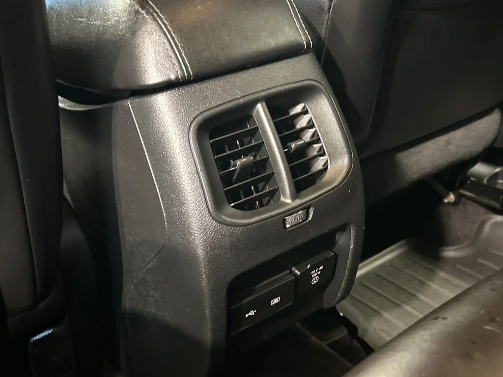 Used 2019 Black Jeep Limited image 31