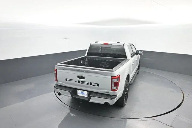 Used 2023 White Ford Lariat image 32