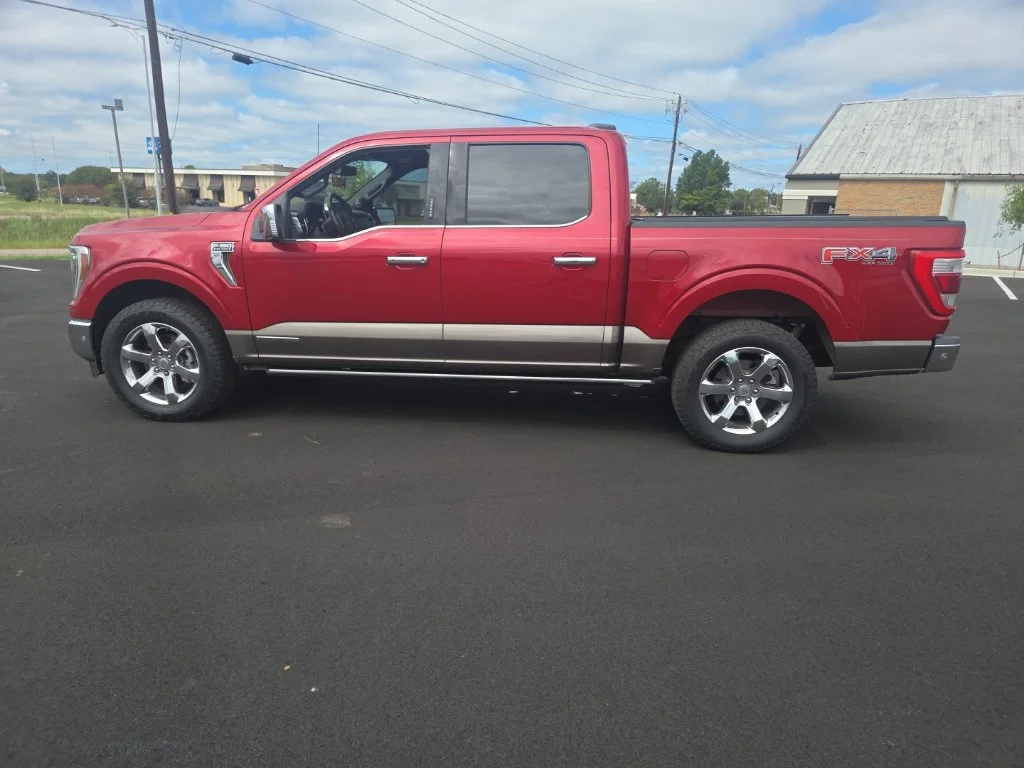 Used 2021 Red Ford King Ranch image 8