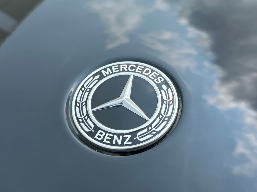 New 2026 Night Black Mercedes-Benz GLB 250 image 30