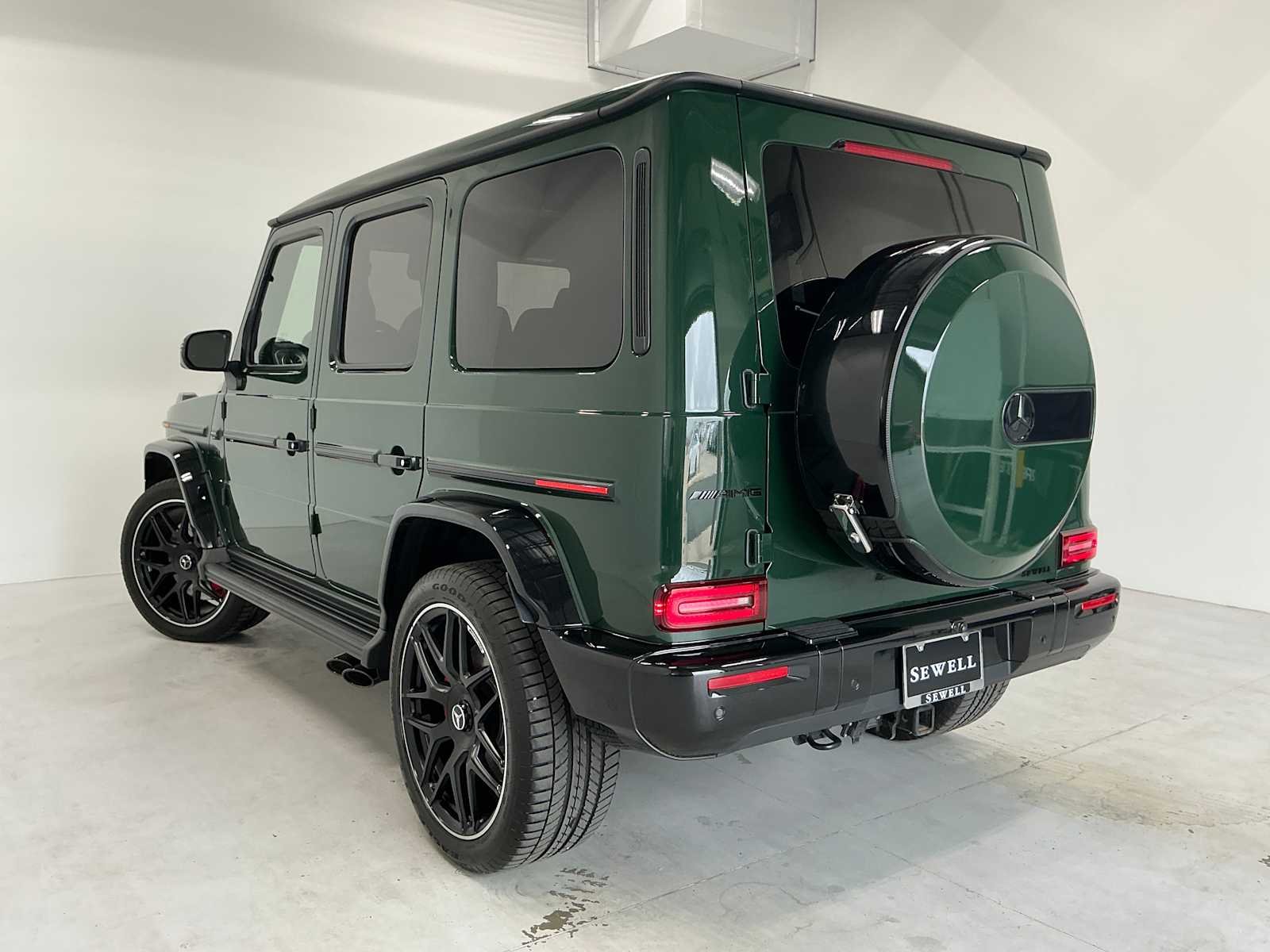 Certified Used 2025 MANUFAKTUR Deep Green Mercedes-Benz AMG® G 63 image 6