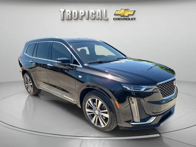 Used 2020 STELLAR BLACK METALLIC Cadillac FWD Premium Luxury image 7