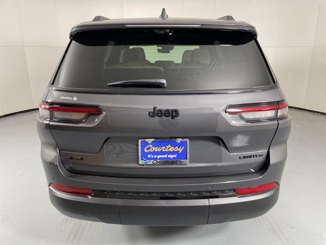 New 2025 Baltic Gray Metallic Clear-Coat Exterior Paint Jeep Limited image 7