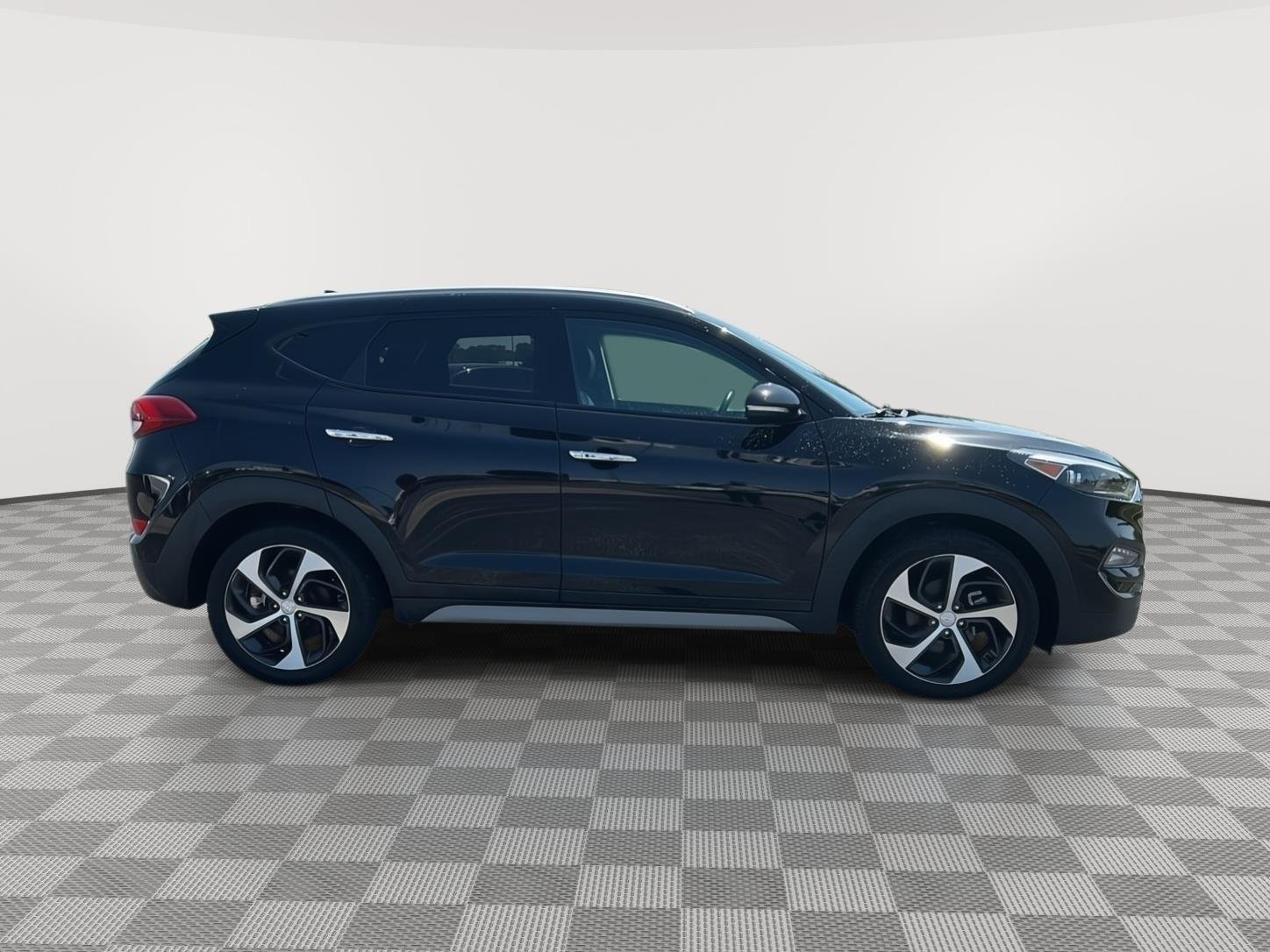 Used 2018 Hyundai Tucson Limited with VIN KM8J3CA25JU706397 for sale in Kansas City