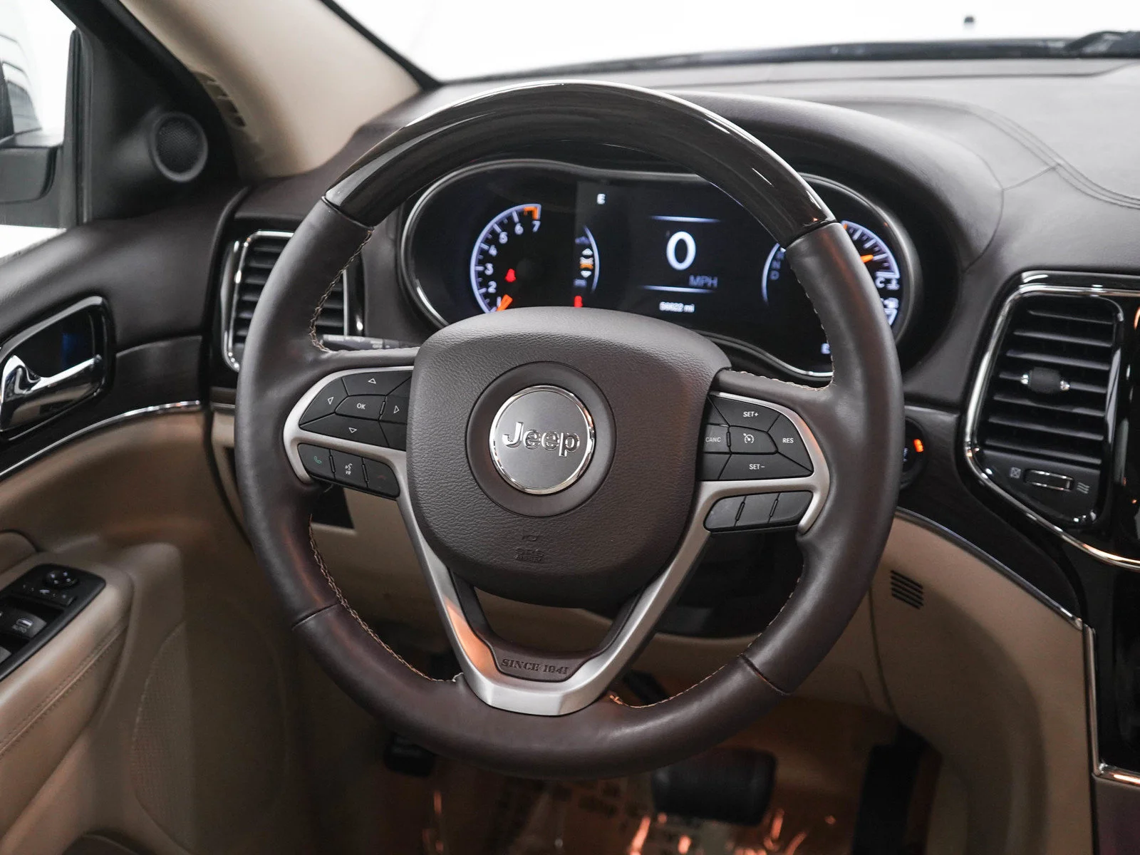 Used 2021 Ivory 3-Coat Jeep Overland image 14