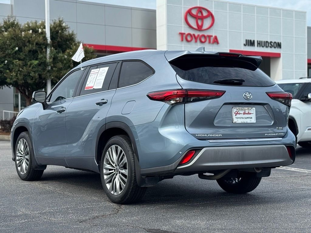 Used 2021  Toyota Platinum image 9