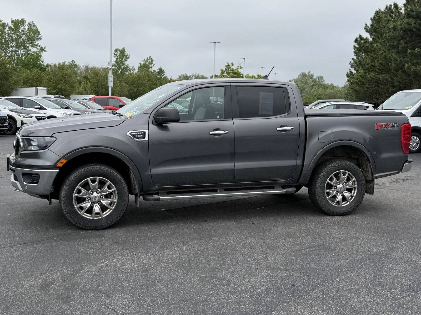 Used 2019 Magnetic Ford XLT image 2