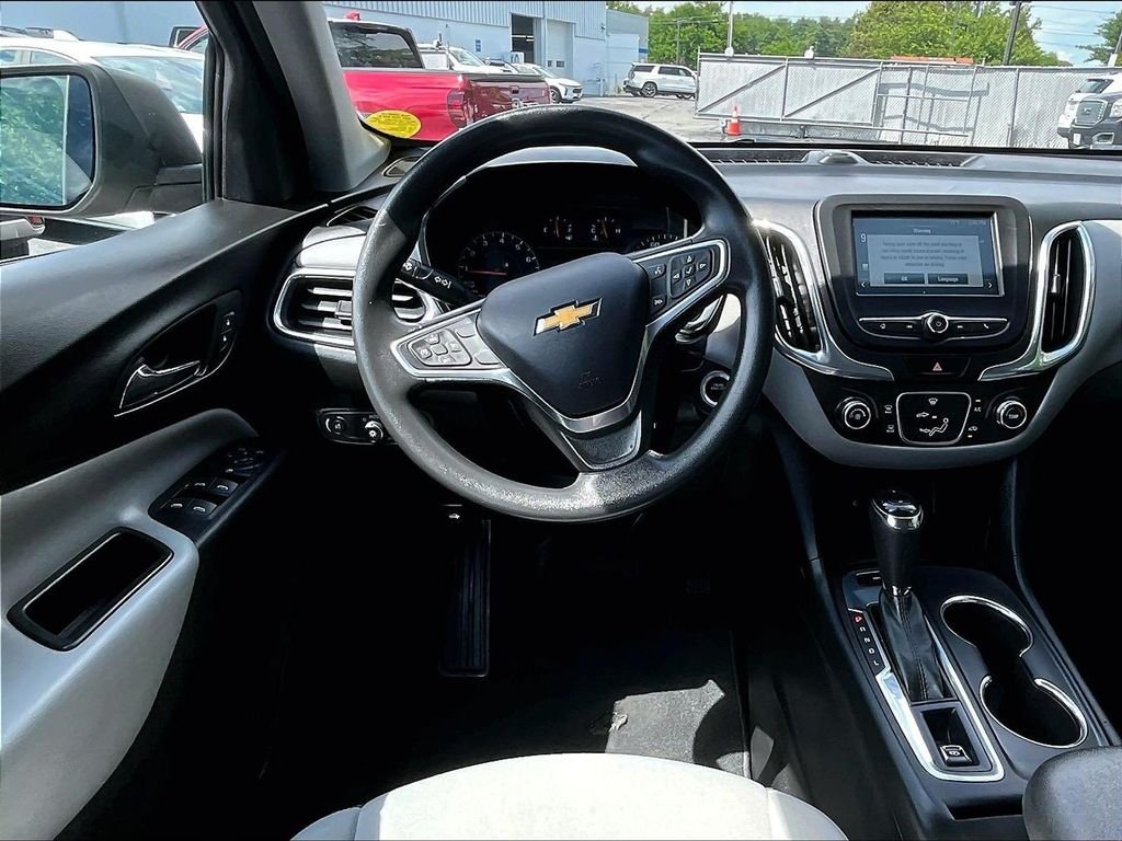 Used 2018 Beige Chevrolet LS image 16