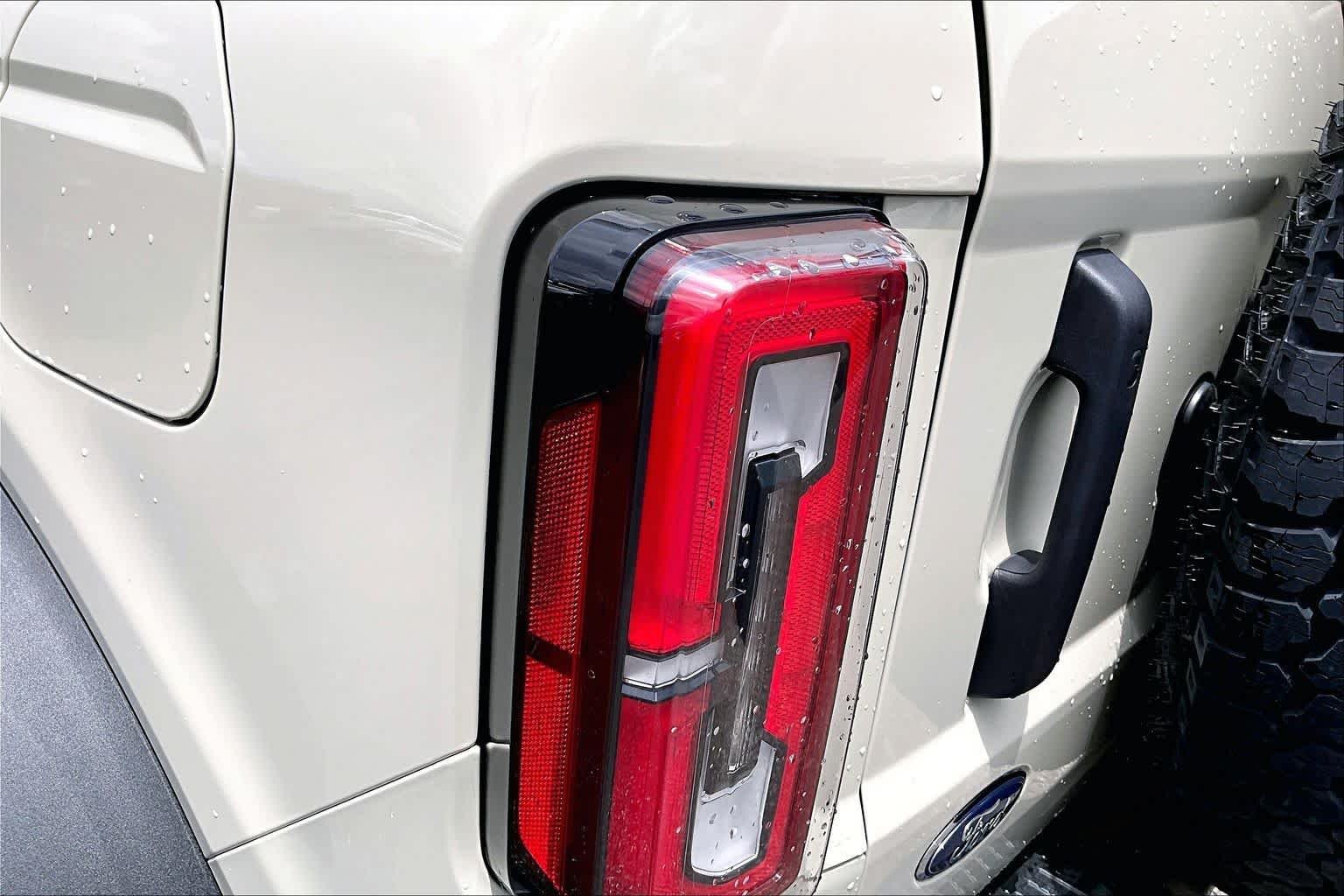 Certified Used 2025 Desert Sand Ford Badlands image 28