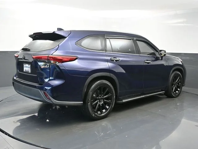 Used 2021  Toyota XLE image 7