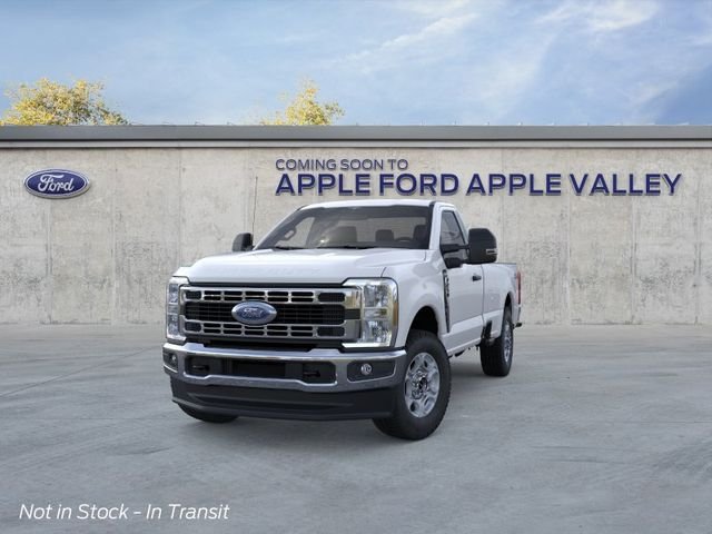 New 2026 Oxford White Ford XLT image 2
