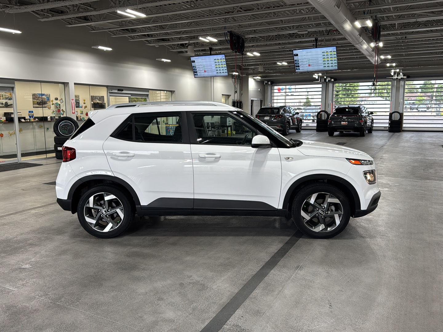 Certified Used 2023 Lunar White Hyundai SEL image 8