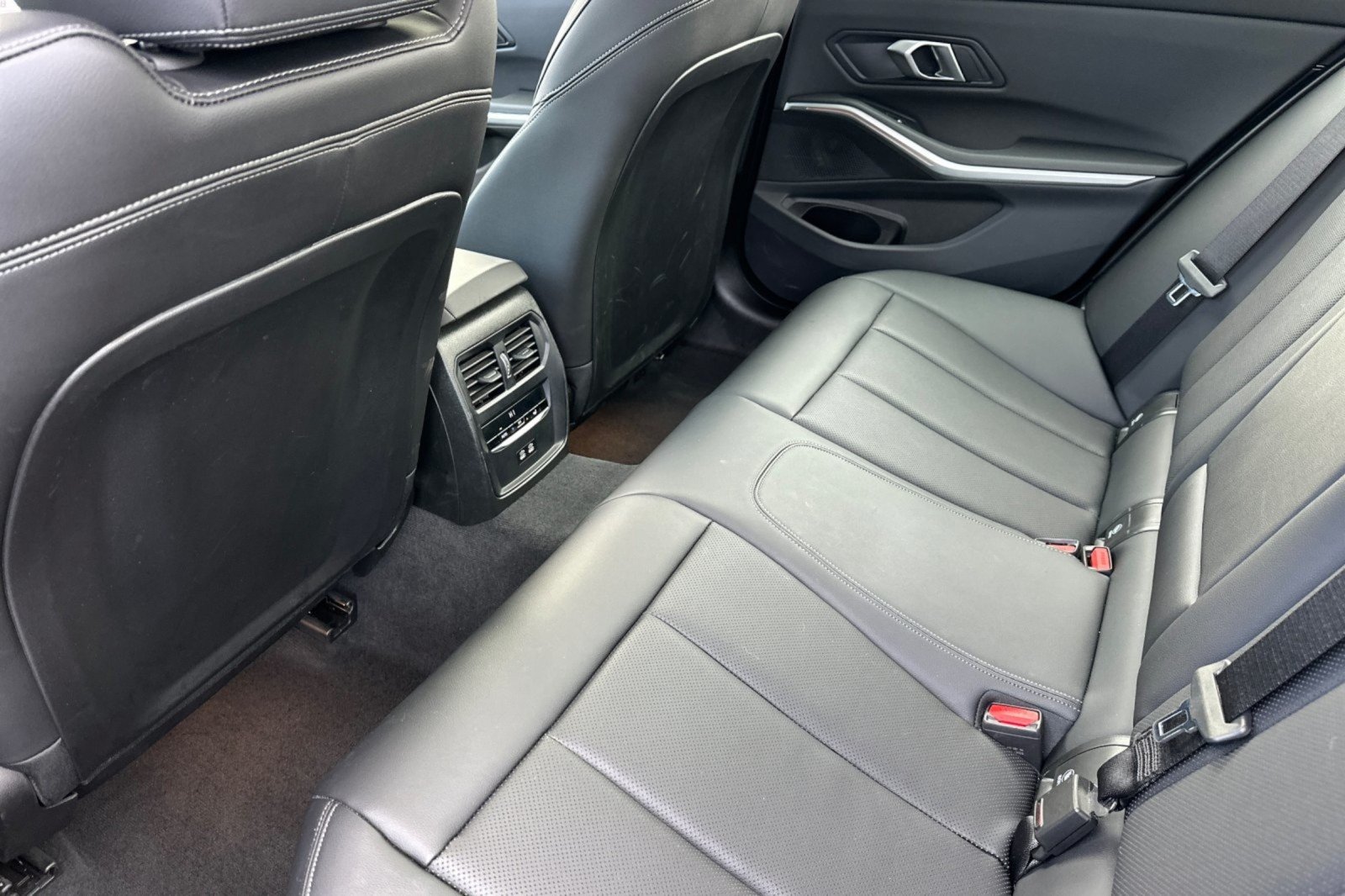 Used 2024 Black Sapphire Metallic BMW 330i image 10