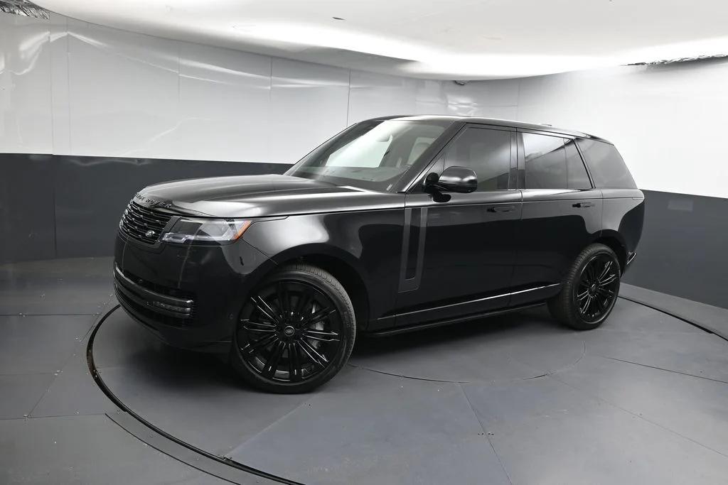 Certified Used 2024 Black Land Rover SE image 1