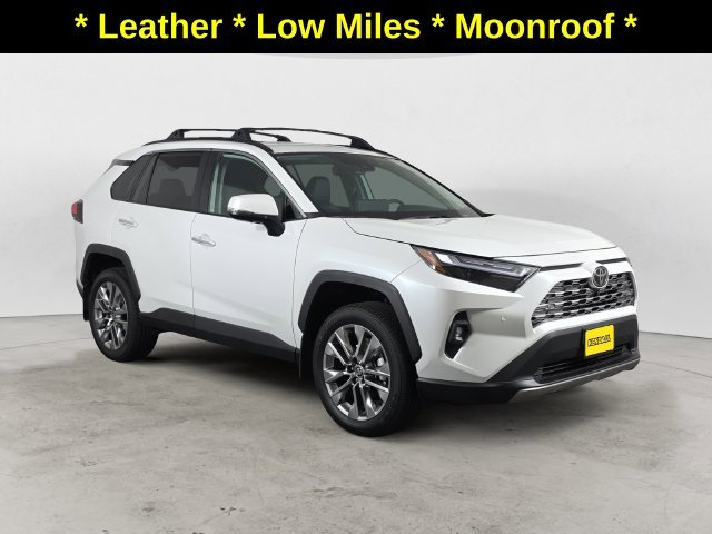 Used 2025 Pearl Toyota Limited image 3