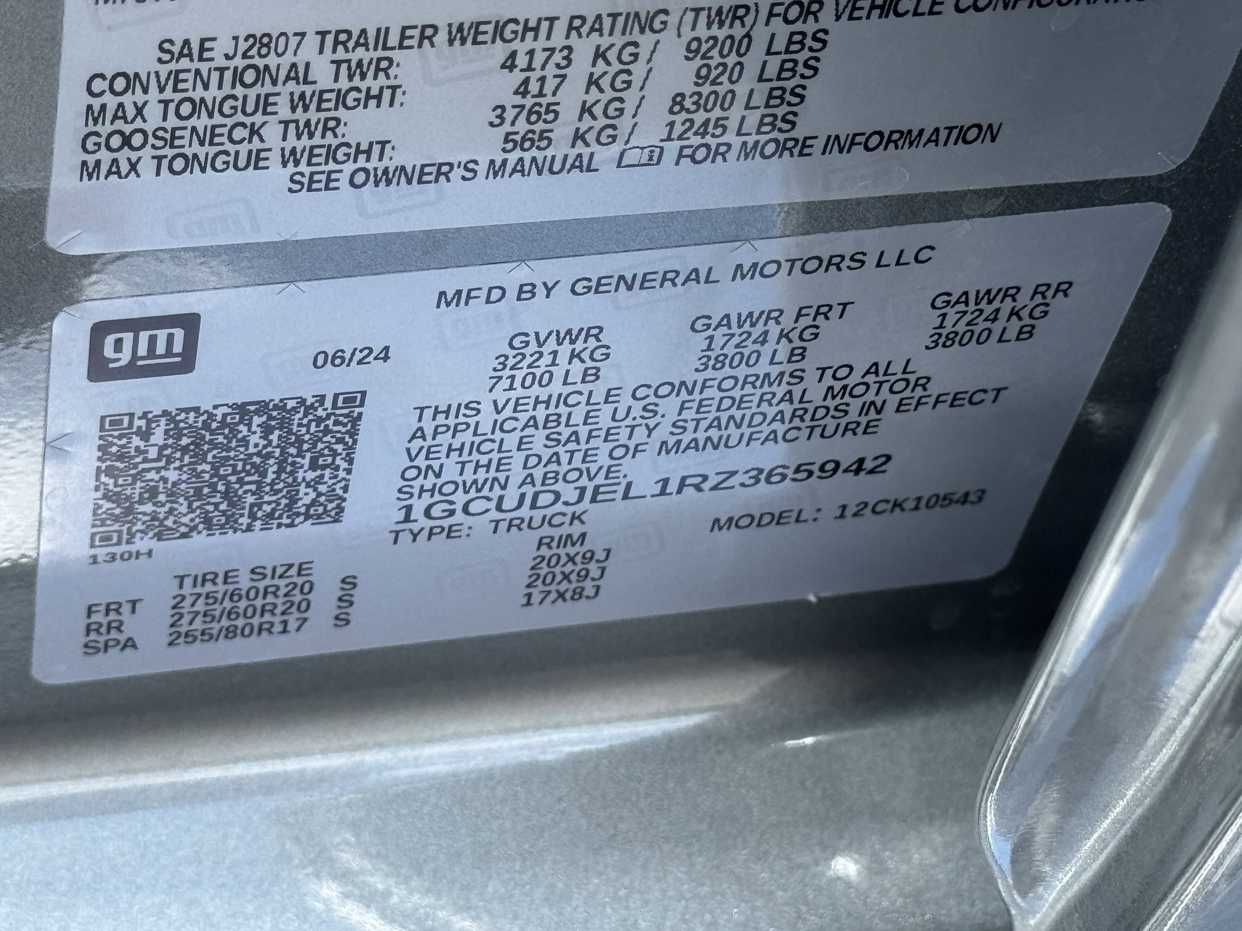 Used 2024 Sterling Gray Metallic Chevrolet High Country image 33