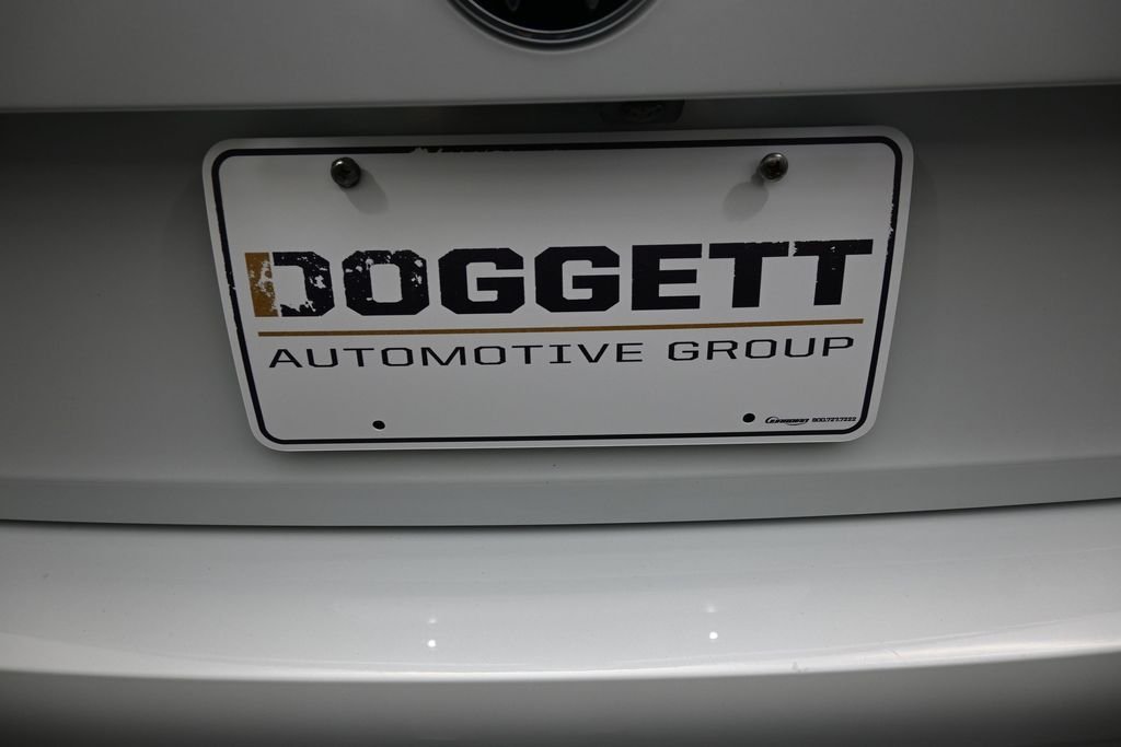 Used 2024 White Volkswagen 1.5T SE image 23