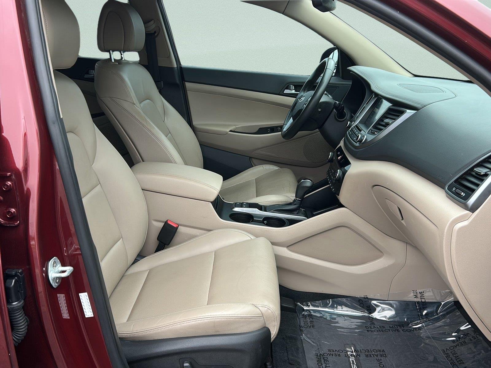 Used 2016 Ruby Wine Hyundai Limited image 26
