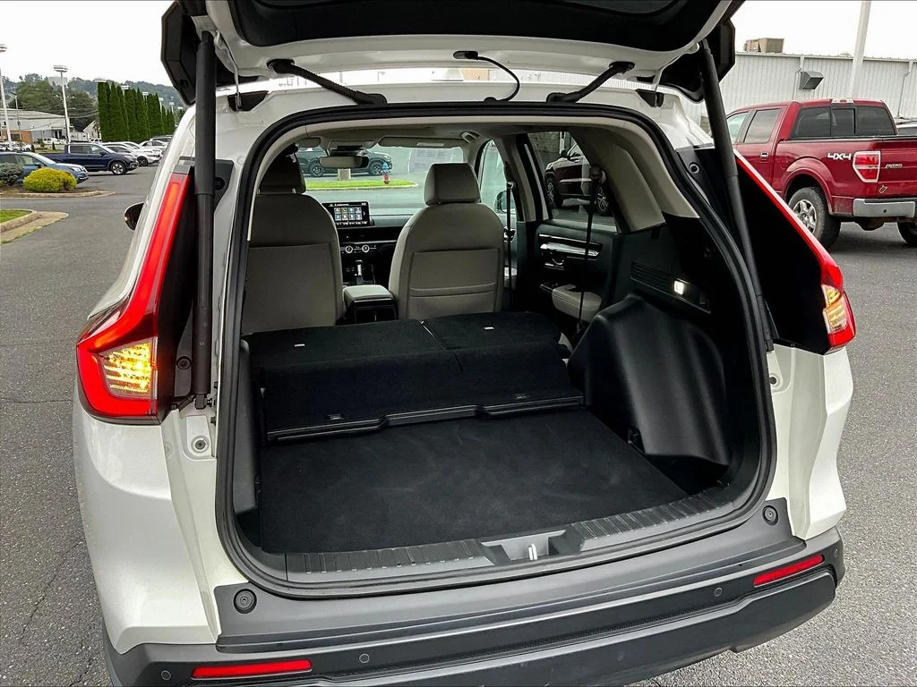 Used 2023 Platinum White Pearl Honda EX-L image 8