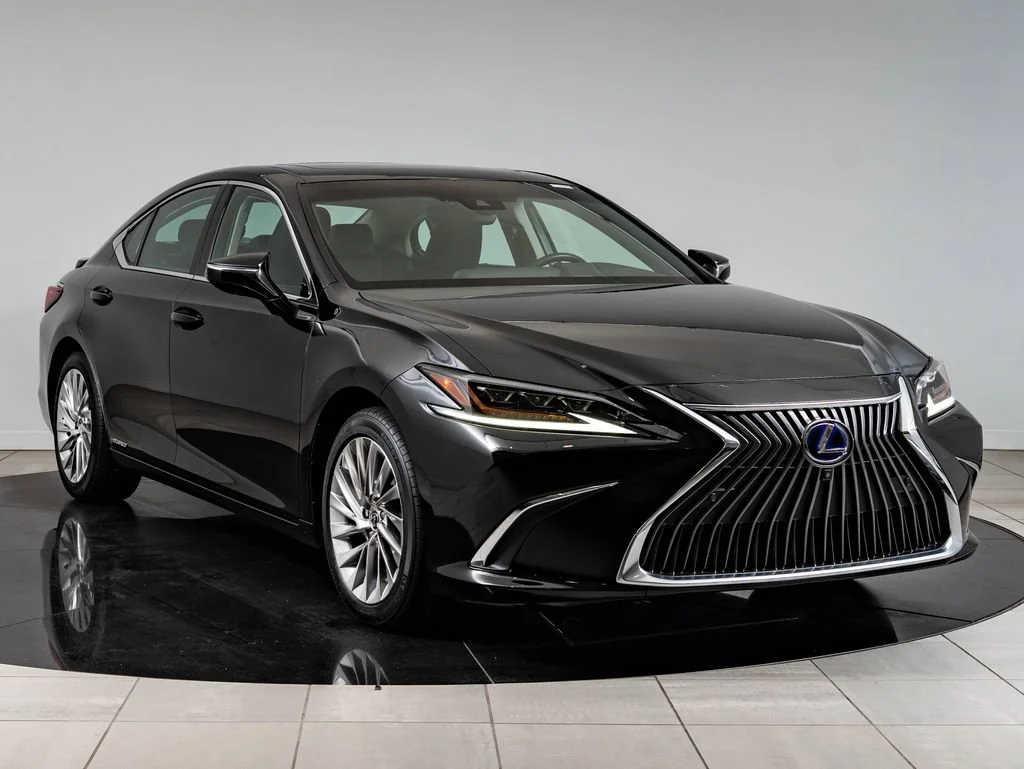 Certified Used 2020 OBSIDIAN Lexus 300h Ultra Luxury image 12