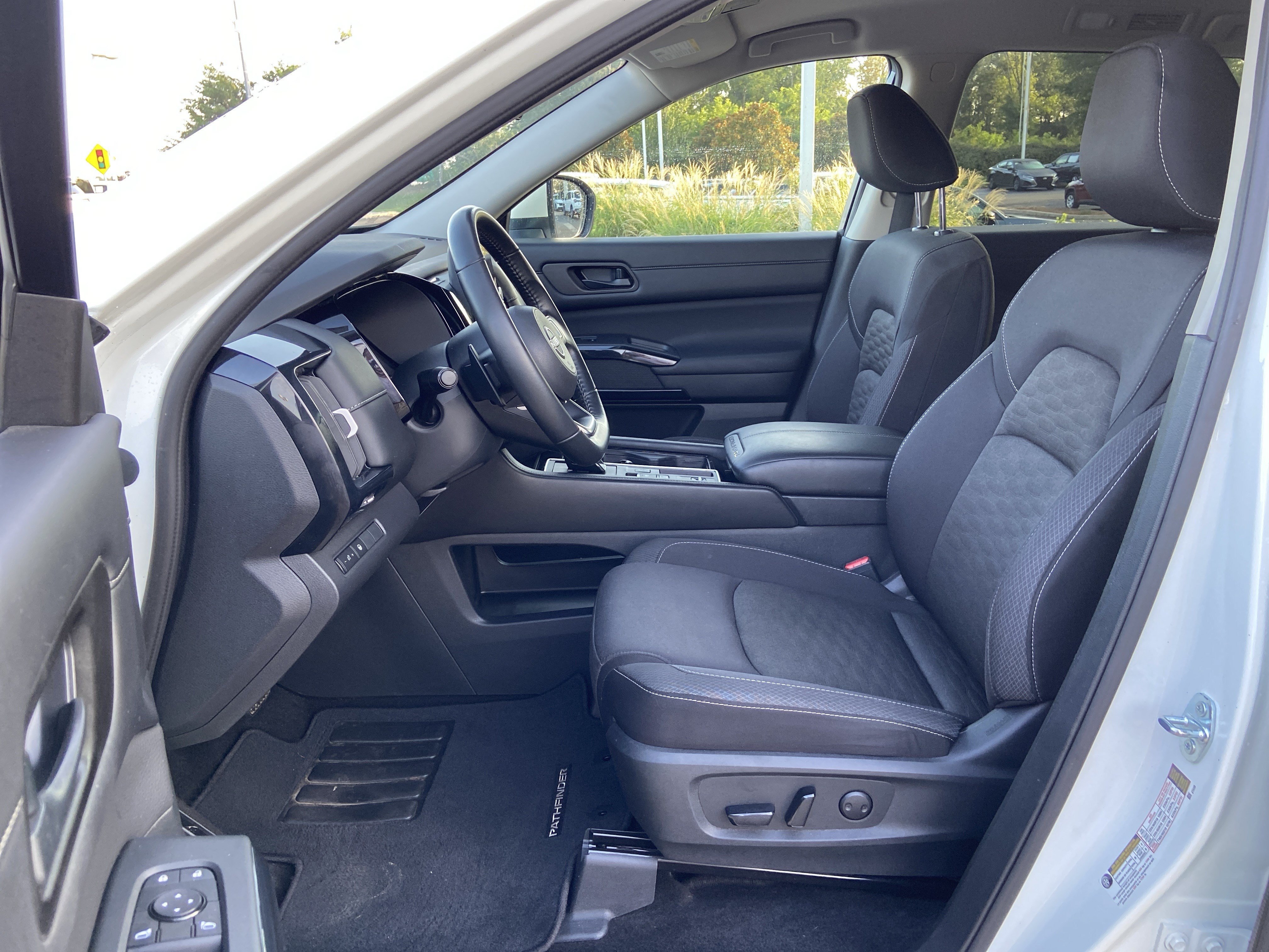 Used 2024 Pearl White Tricoat Nissan SV image 37