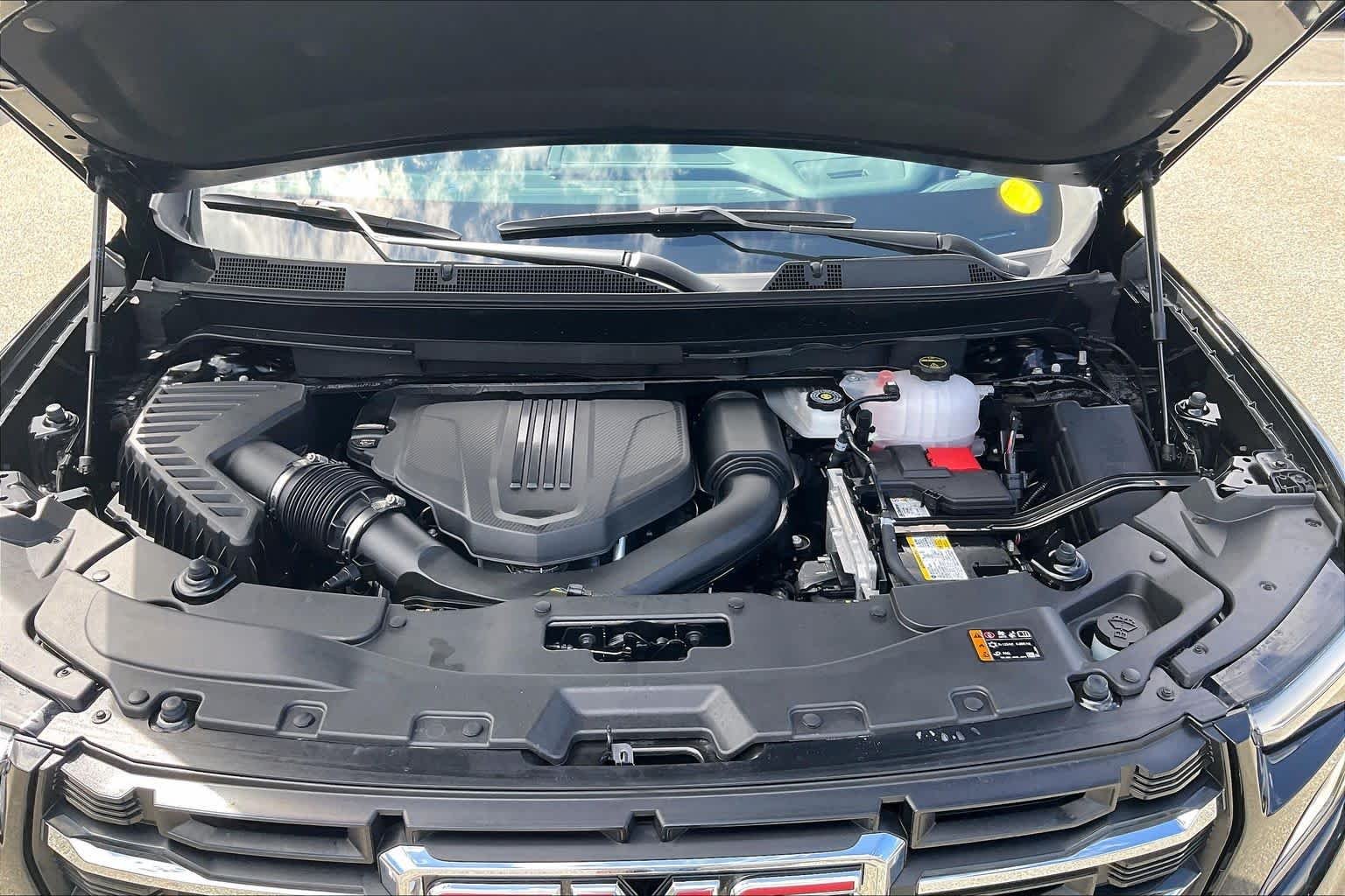 Used 2025 Ebony Twilight Metallic GMC AWD Elevation image 28