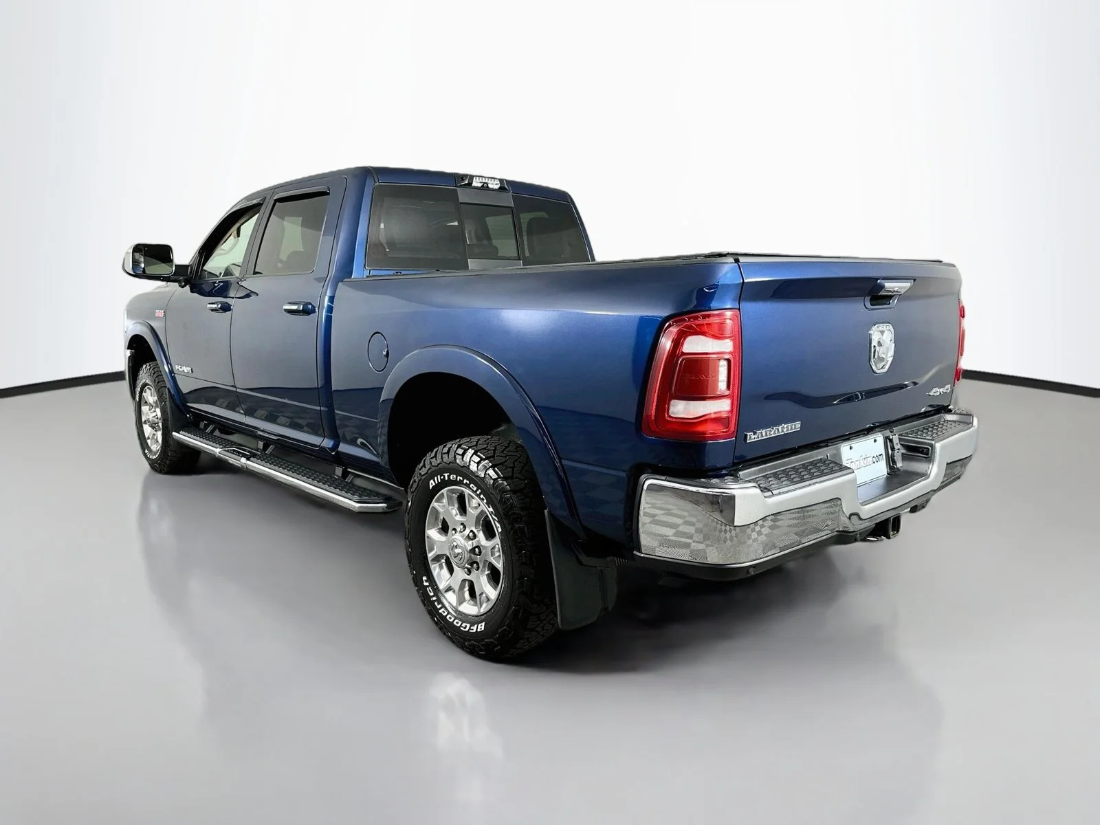 Used 2022 Patriot Blue Pearlcoat Ram Laramie image 5