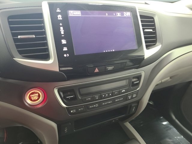 Certified Used 2018 Lunar Silver Metallic Honda EX-L image 30