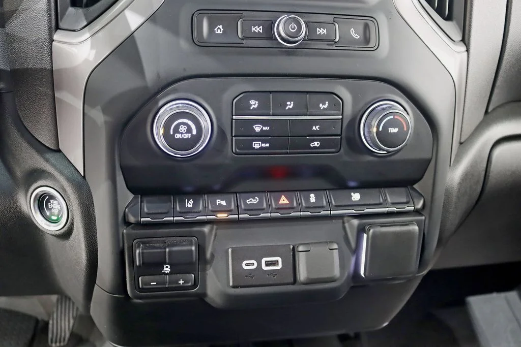 Used 2024 Red Chevrolet Custom image 22